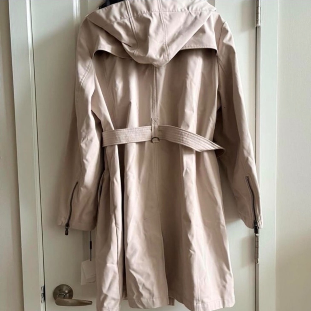 NWT Calvin Klein Rain Jacket - Picture 2 of 4